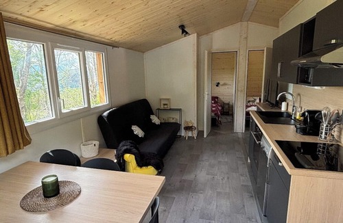Saint-Leger-les-Melezes Ski Chalet | Chalet with private garden in the heart of nature, a few metres from the slopes