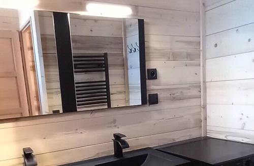 Saint-Pierre-d'Entremont Ski Chalet | Chalet Le Lys Martagon en Chartreuse