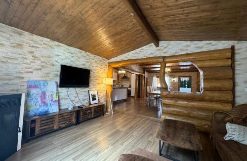 Saint-Pourcain-sur-Sioule Ski Chalet | Chalet- Le Samoyède