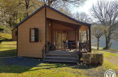 Laval-sur-Luzege House | Chalet