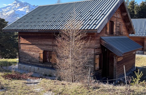 La Joue du Loup Ski Chalet | Chalet fully equipped, quiet, breathtaking views!