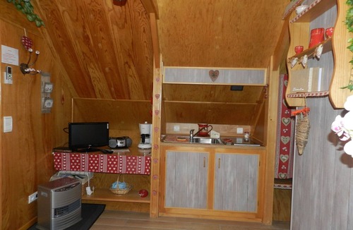 Saint-Just-de-Claix Ski Chalet | CHALET GÎTE LES TOURTEREEAUX (LEVERCORS)