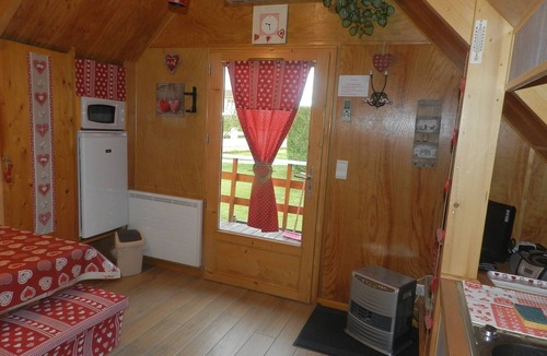 Saint-Just-de-Claix Ski Chalet | CHALET GÎTE LES TOURTEREEAUX (LEVERCORS)