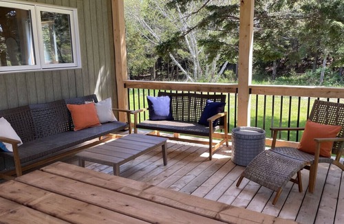 Cheticamp House | Chalet Gedouque, a tranquille retreat located on the Cabot Trail with waterfront views