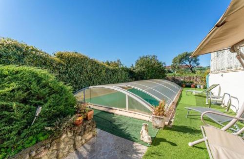 Saint-Paulet-de-Caisson Ski Chalet | Chalet gite