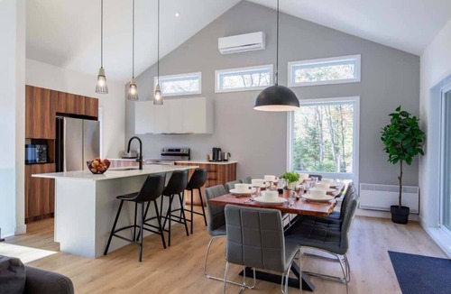 Argenteuil Regional County Municipality Ski Chalet | Chalet Grand Pin (Babyfoot, Spa et Escapade)