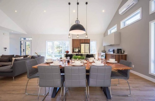 Argenteuil Regional County Municipality Ski Chalet | Chalet Grand Pin (Babyfoot, Spa et Escapade)