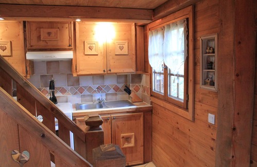 Passy Ski Chalet | Chalet-Grenier-Mobility bath-Mountain view