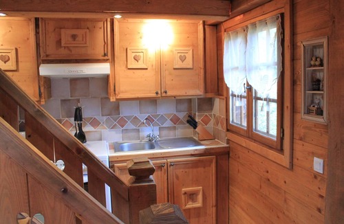 Passy Ski Chalet | Chalet-Grenier-Mobility bath-Mountain view