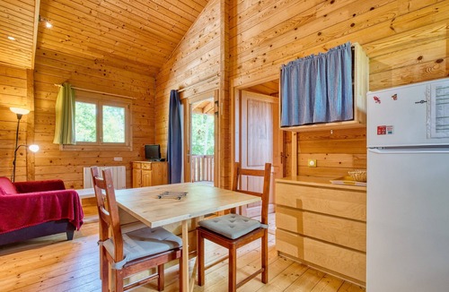 Salignac-Eyvignes House | Chalet Grillon – Heated Shared Pool, Périgord Noir
