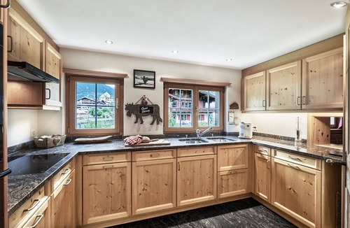 Klosters-Serneus Ski Chalet | Chalet 'Grisonella' with Wi-Fi