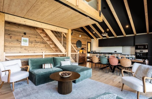 Montalbert Ski Chalet | Chalet, Ground floor, view mountain, sauna, terrace, balcony, fireplace or stove, parking, tv, 170m²