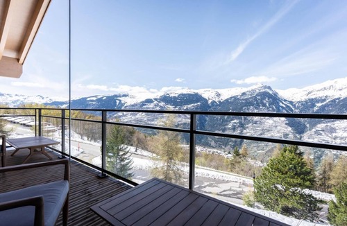 Montalbert Ski Chalet | Chalet, Ground floor, view mountain, sauna, terrace, balcony, fireplace or stove, parking, tv, 170m²