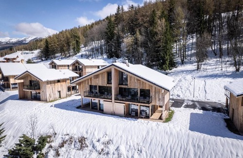 Montalbert Ski Chalet | Chalet, Ground floor, view mountain, sauna, terrace, balcony, fireplace or stove, parking, tv, 170m²