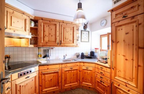 La Punt-Chamues-ch Ski Chalet | Chalet Gulas - La Punt-Chamues-ch