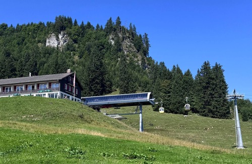 Emmetten Apartment | Chalet Hörler direkt im Ski- und Wandergebiet by Interhome