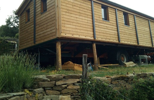 Genolhac Ski Chalet | Chalet Habitat Autonome Alternatif Dans les Bois