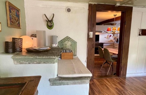 Ringgenberg House | Chalet-Hausteil mit Garten im Dorfkern by Interhome