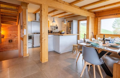 Hauteluce Ski Chalet | Chalet 'Haut 6' with Mont Blanc View, Private Terrace, and Wi-Fi