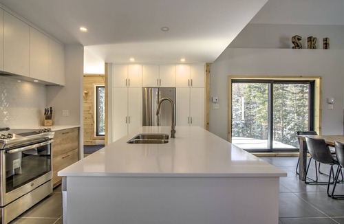 Morin Heights Ski Chalet | Chalet Haut-Bois | Hiking, Skiing & Spa