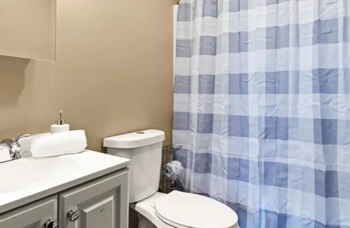 Pocono Pines Ski Chalet | Chalet Hemlock | Pool Table | Poconos