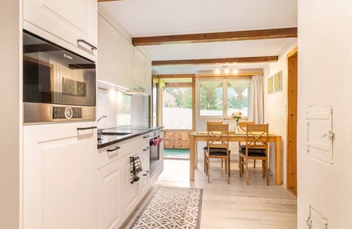 Goldswil Ski Chalet | Chalet "House in Lütschental near Grindelwald"