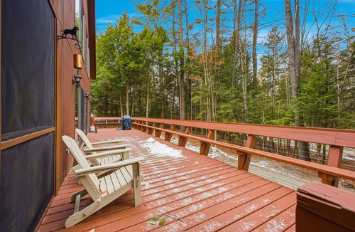 Chestertown House | Chalet house w/access to Friends Lake, sandy beach, kayak, fireplace, deck