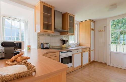 Wengen Apartment | Chalet Hunnenfluh - dream views, Alpine setting