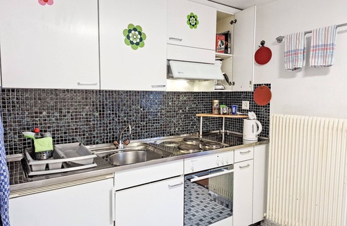 Lauterbrunnen Apartment | Chalet im Gässli by Interhome