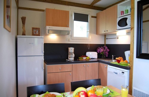 Castelmoron-sur-Lot House | Chalet in France with Garden Terrace