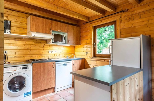 Morillon Apartment | Chalet in Morillon with Heated Pool