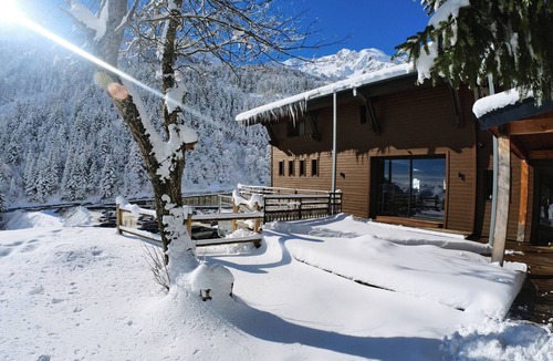 Espiaube Ski Chalet | Chalet in the heart of the Pyrenees, at the foot of the slopes