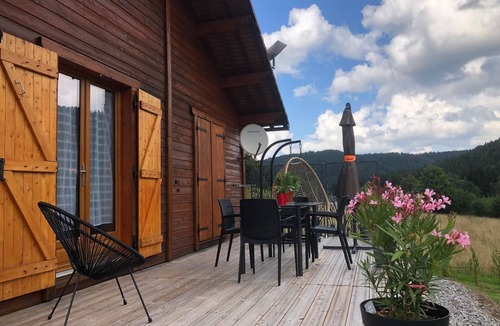 Bois-de-Champ Ski Chalet | Chalet in the peace of nature