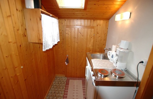 Wilderswil House | Chalet in Wilderswil with Jungfrau Views