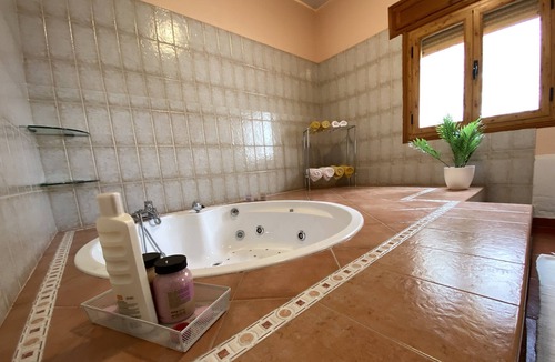 Guadalajara Ski Chalet | Chalet Independiente con Salón de Juegos y Jacuzzi
