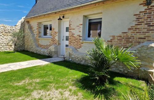 Sorigny Ski Chalet | Chalet industriel avec filet et spa