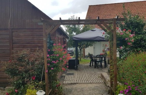 Saint-Georges-de-Livoye Ski Chalet | Chalet insolite