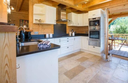 Saint-Jean-dʼAulps Ski Chalet | Chalet Iona, St Jean d'Aulps