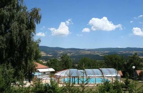 Blavignac Ski Chalet | Chalet Iris with Mountain Views, Shared Pool, and Wi-Fi
