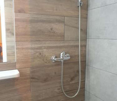 Sarcenas Apartment | Chalet Jaune La Cachette