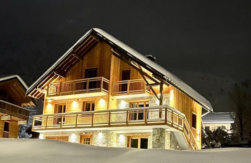 Saint-Sorlin-d'Arves Ski Chalet | Chalet Jogidi