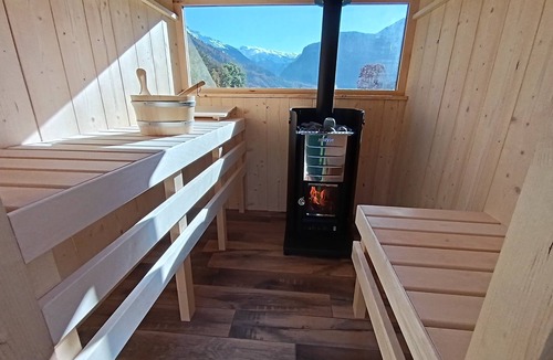 Samoens Ski Chalet | Chalet Josaly Jacuzzi/sauna