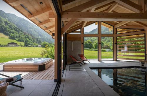 Thones Ski Chalet | Chalet Julena - OVO Network