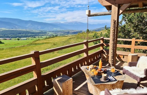 Superbolquere Ski Chalet | Chalet Kasumiga Collection Perles