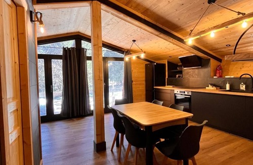 Pyrenees 2000 Ski Chalet | Chalet L'épicéa sous les pins 4 to 6 Pers.-5min walk to slopes & shops