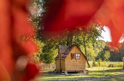 Conty Ski Chalet | Chalet 'La Cabane Magique' with Private Terrace and Shared Garden