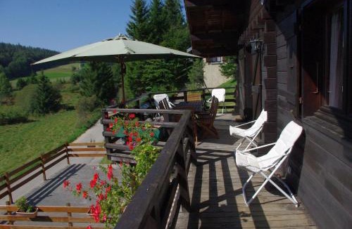 Chaux-Neuve Ski Chalet | Chalet la feuillée