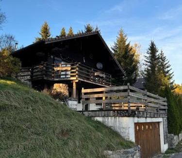 Chaux-Neuve Ski Chalet | Chalet la feuillée