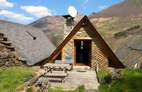 Sentein Cottage | Chalet La Grange d'Arlette with Mountain View
