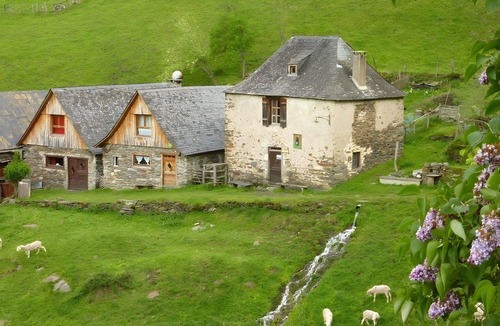 Sentein Cottage | Chalet La Grange d'Arlette with Mountain View